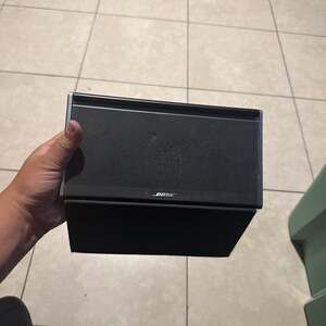 Bose SoundLink Wireless Mobile Speaker (404600) no Power Supply